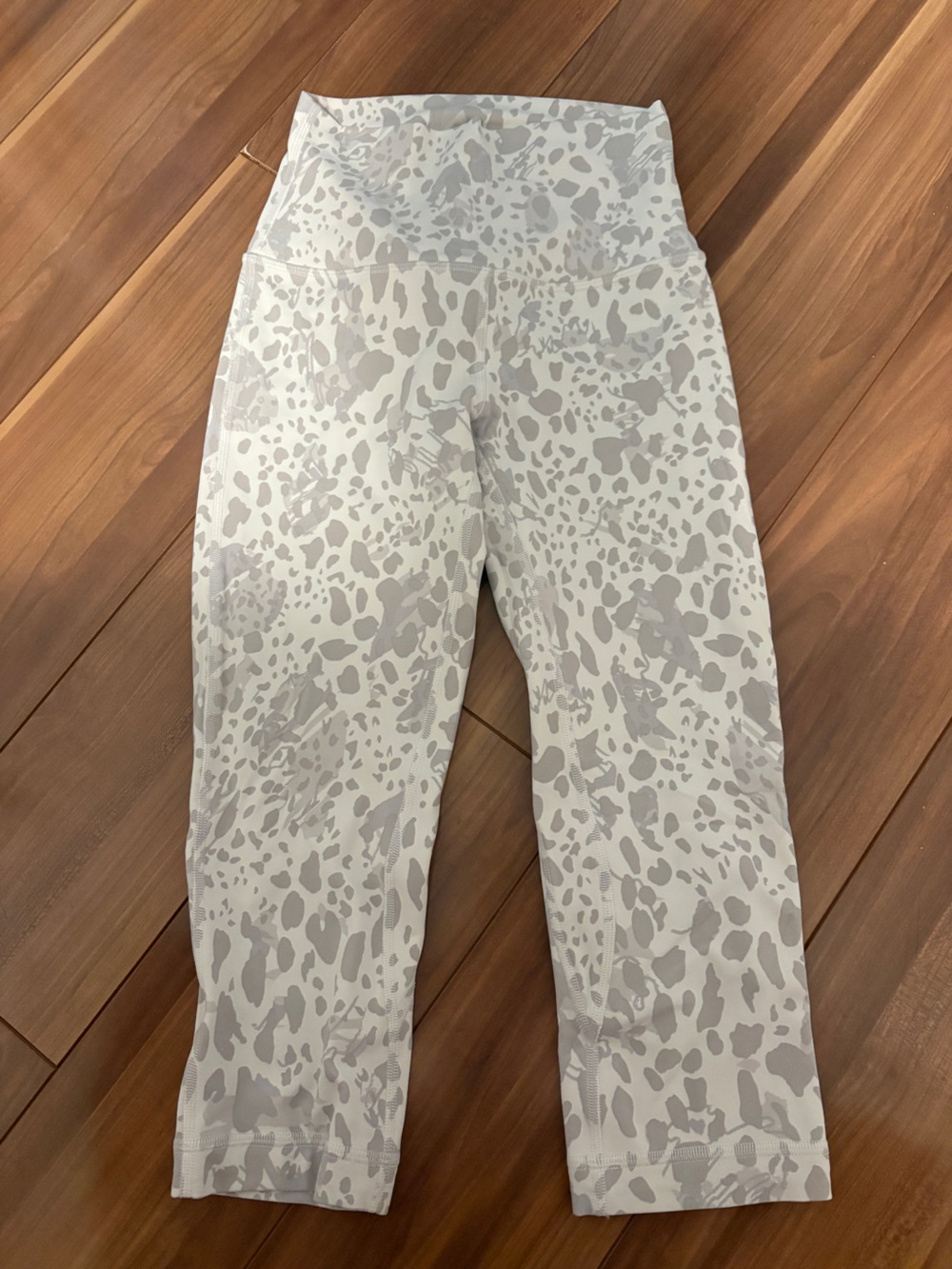 Lululemon Align High Rise Crop 17” - Picture 4 of 8